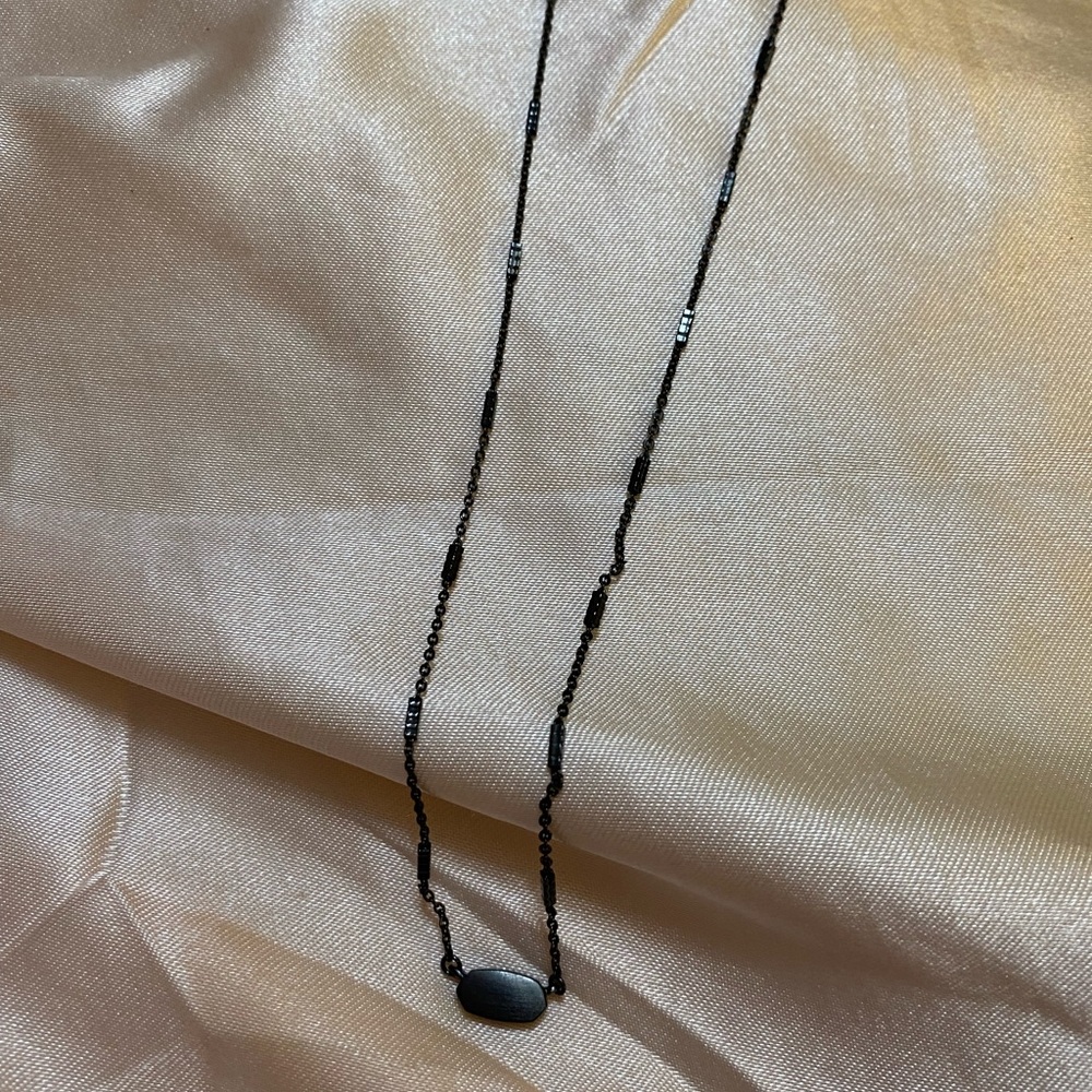 KENDRA SCOTT NECKLACE